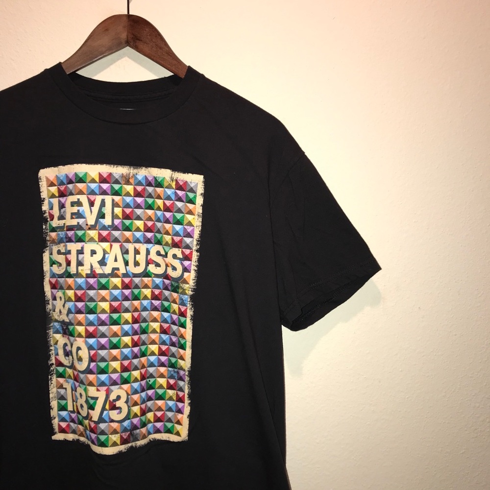 Levi Strauss and Co Graphic T-Shirt Size:XL